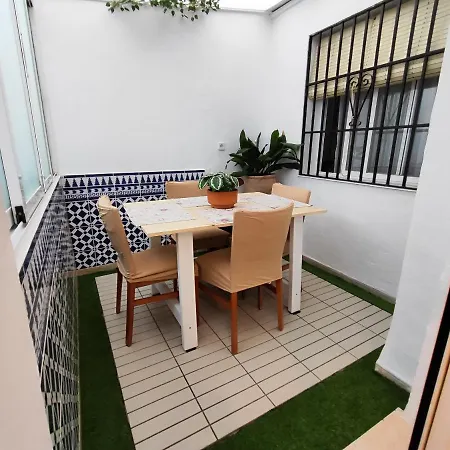 La Casa Del Patio En Pleno San Lorenzo Apartment *