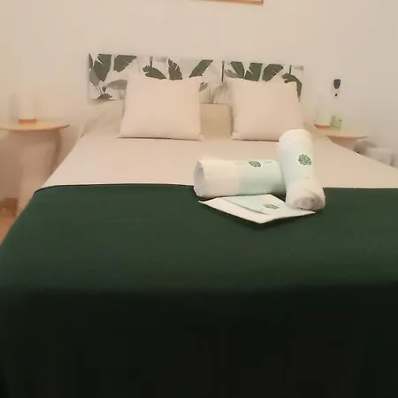 La Casa Del Patio En Pleno San Lorenzo 公寓